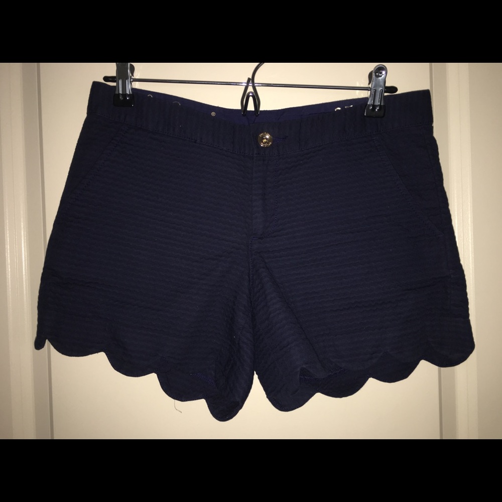 Lilly Pulitzer Buttercup Scallop Shorts